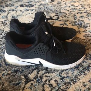Used Nike free training sneakers, size 11.5